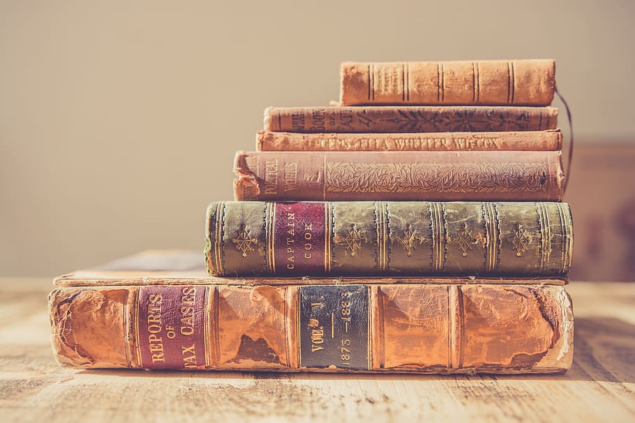 Stack Antique Books, objects, old-fashioned, library, literature, HD wallpaper