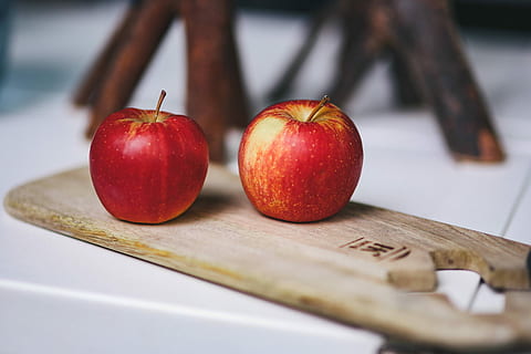 Red apples, fruit, healthy, snack, food, freshness, wood - Material HD wallpaper