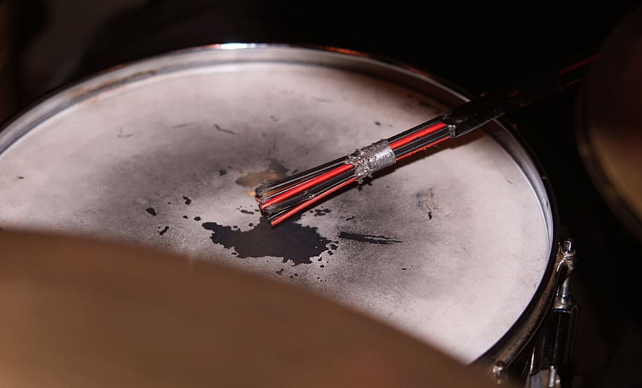 silver and white drum, music, drums, drummer, beat, worn, nightclub HD wallpaper