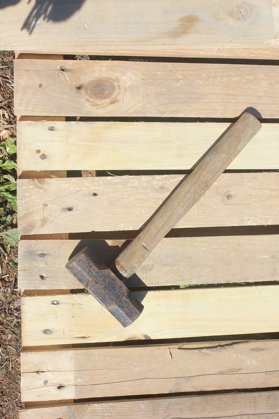 wood, hammer, construction, carpenter, work, effort, workshop HD wallpaper
