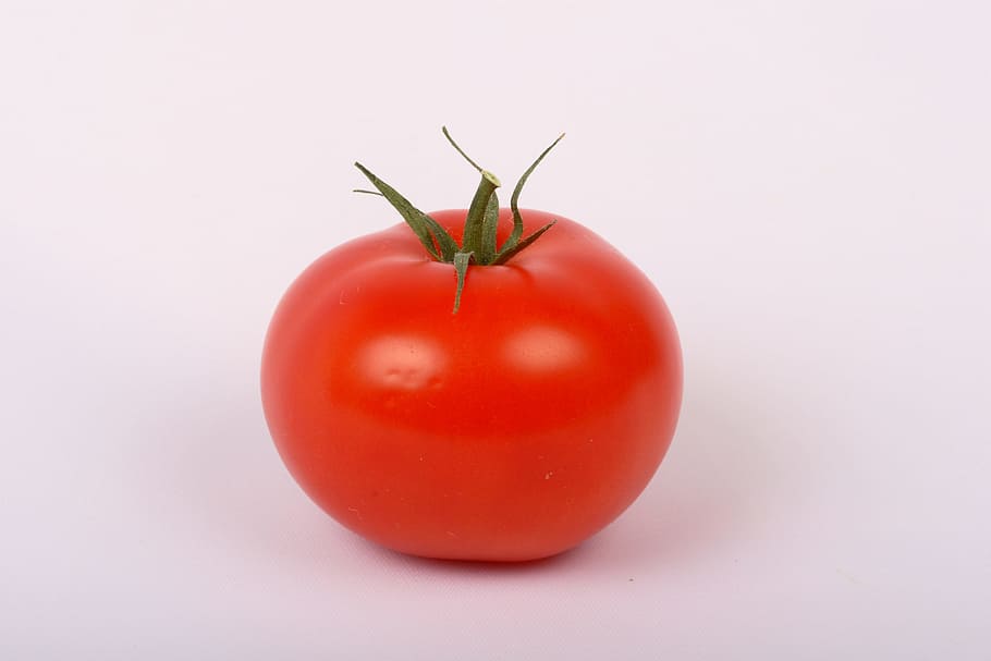 red Tomato, vegetable, food and drink, healthy eating, studio shot HD wallpaper