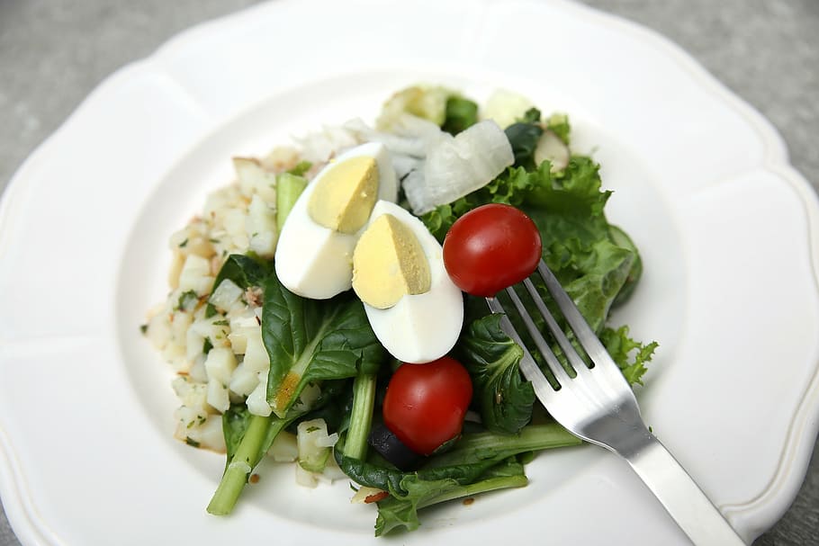 salad, eggs, tomato, food, plate, meal, vegetable, dinner, lunch HD wallpaper
