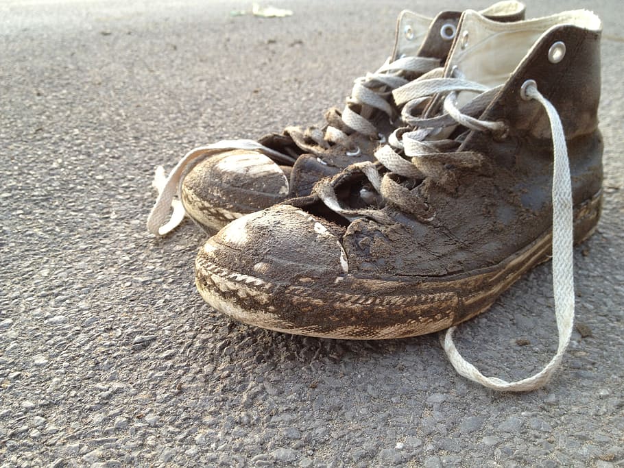 shoes, mud, dirty, beach, ebb, tides, shoelace, outdoors, sport HD wallpaper