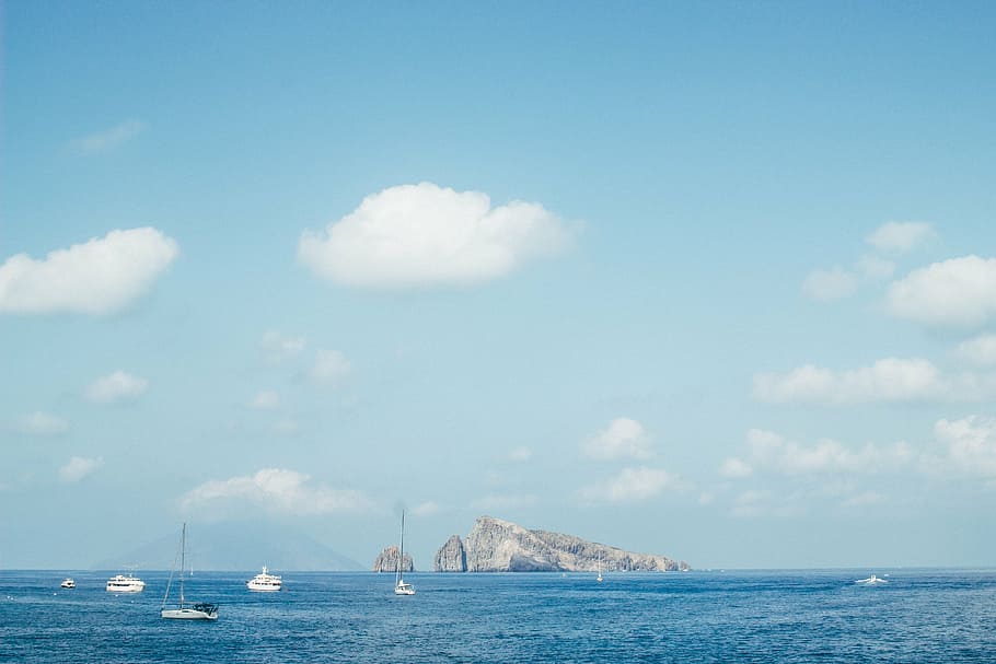 island in body of water, sea, ocean, wave, nature, boat, ship HD wallpaper