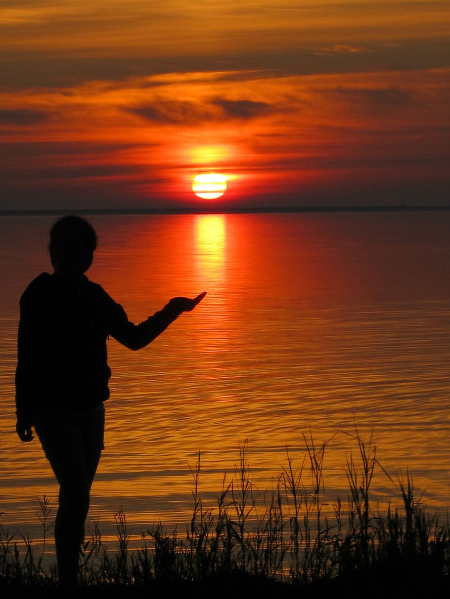 Sol, Evening, Sunset, Orange, red, people, silhouette, orange color HD wallpaper