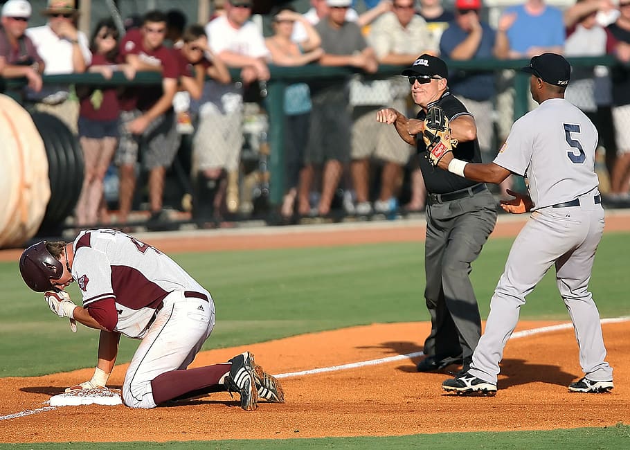 baseball, umpire, call at third, play at third, third base HD wallpaper