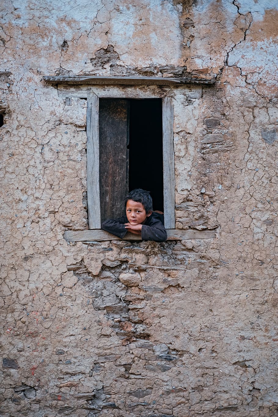 The Future, boy leaning on window, building, wall, child, one Person HD wallpaper