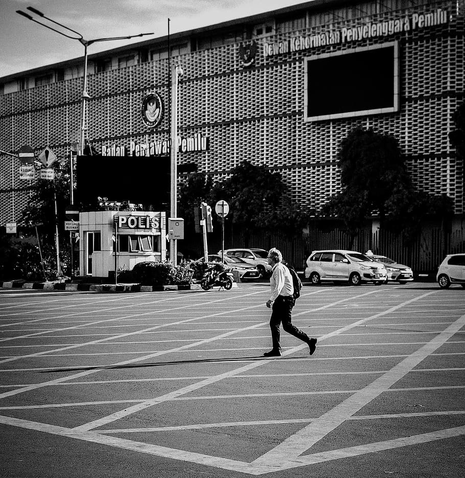 Pedestrian, person walks on street, man, male, car, vehicle, backpack, HD wallpaper