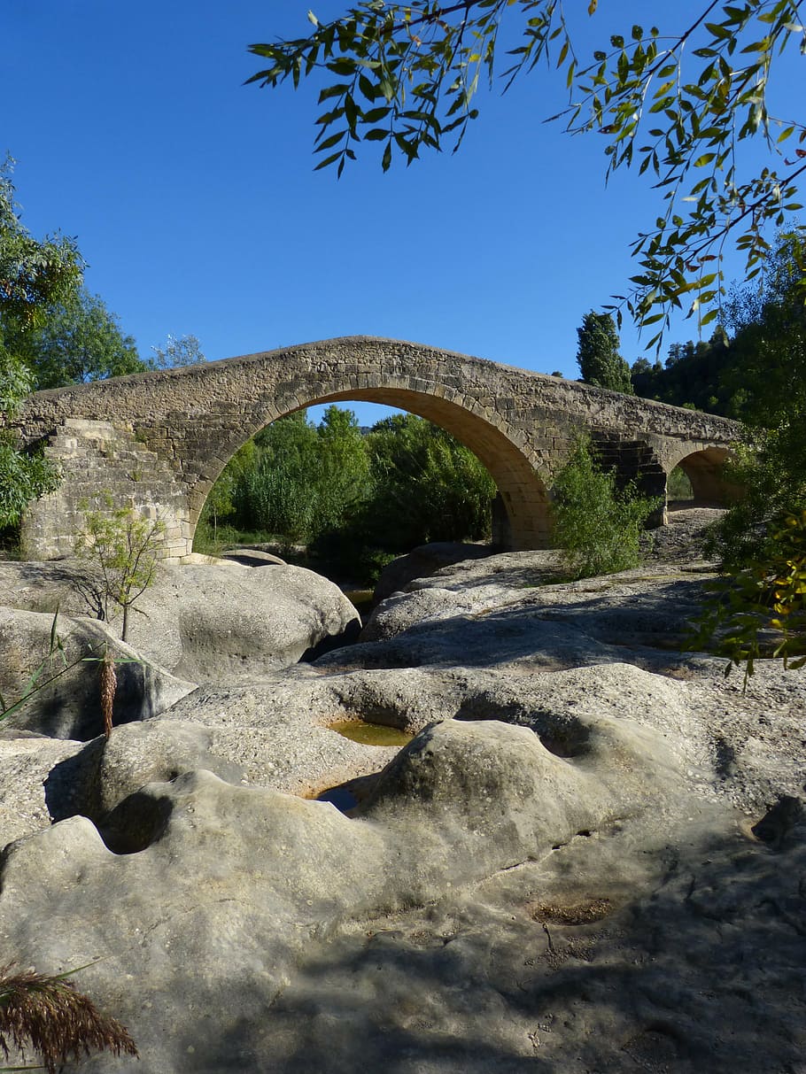 bridge, medieval, romanesque, rocks, river, priorat, medieval architecture HD wallpaper