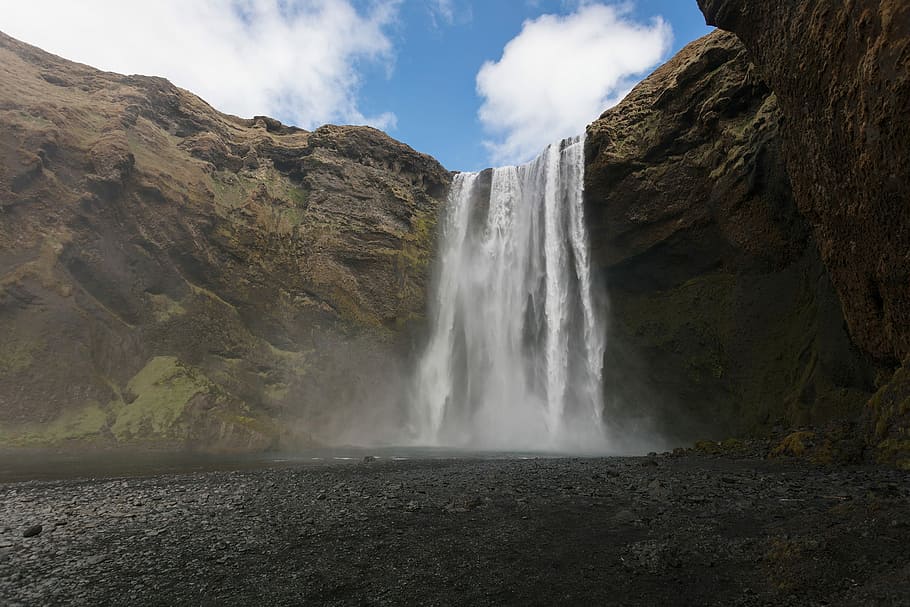 waterfalls on rock formation under cloudy sky during daytime, waterfalls landscape HD wallpaper