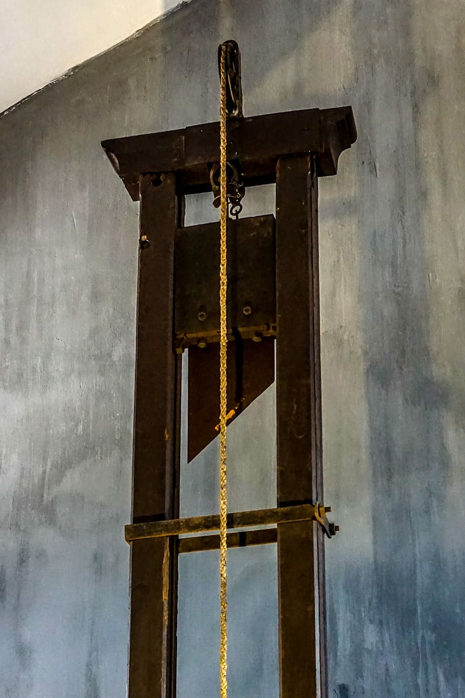 black metal guillotine, Vietnam, War, Prison, prisoner, torture