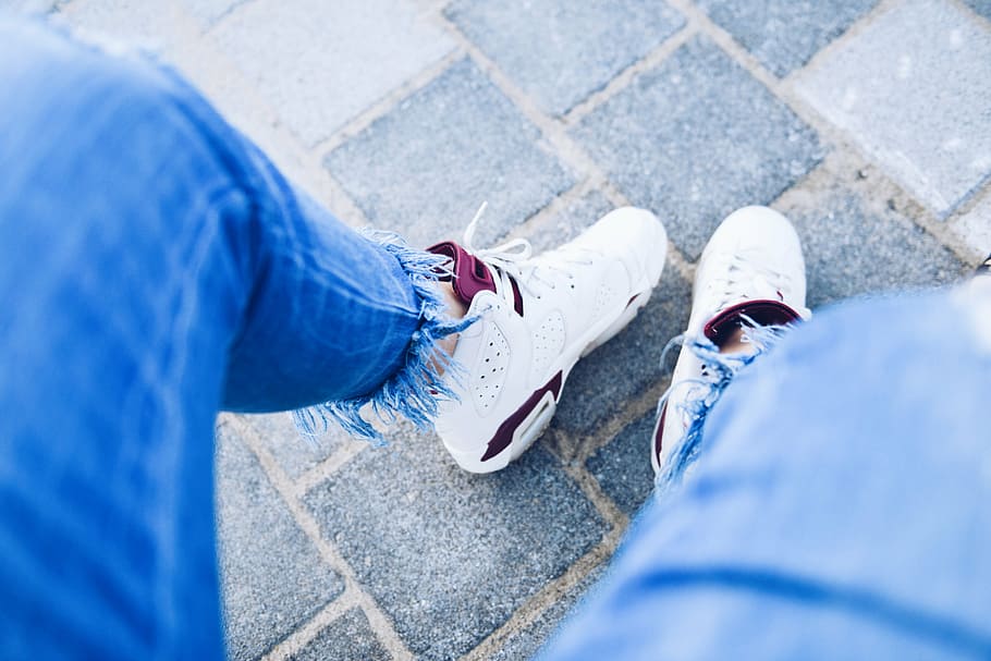 jordan 6 on feet with jeans