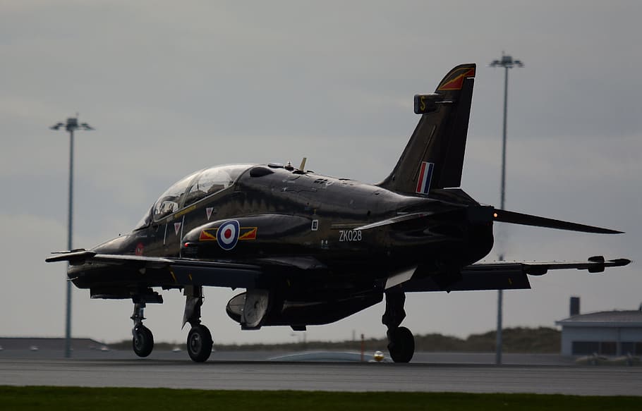 raf, hawk, trainer, take off, jet, plane, aircraft, airfield HD wallpaper