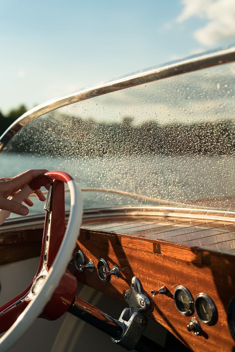 water moisture on convertible car windshield, person holding steering wheel HD wallpaper