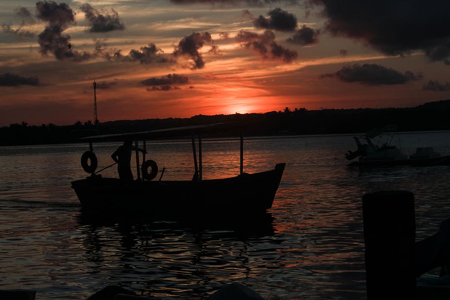sunset, boat, quiet, horizon, nature, by sunsets, vessel, litoral HD wallpaper