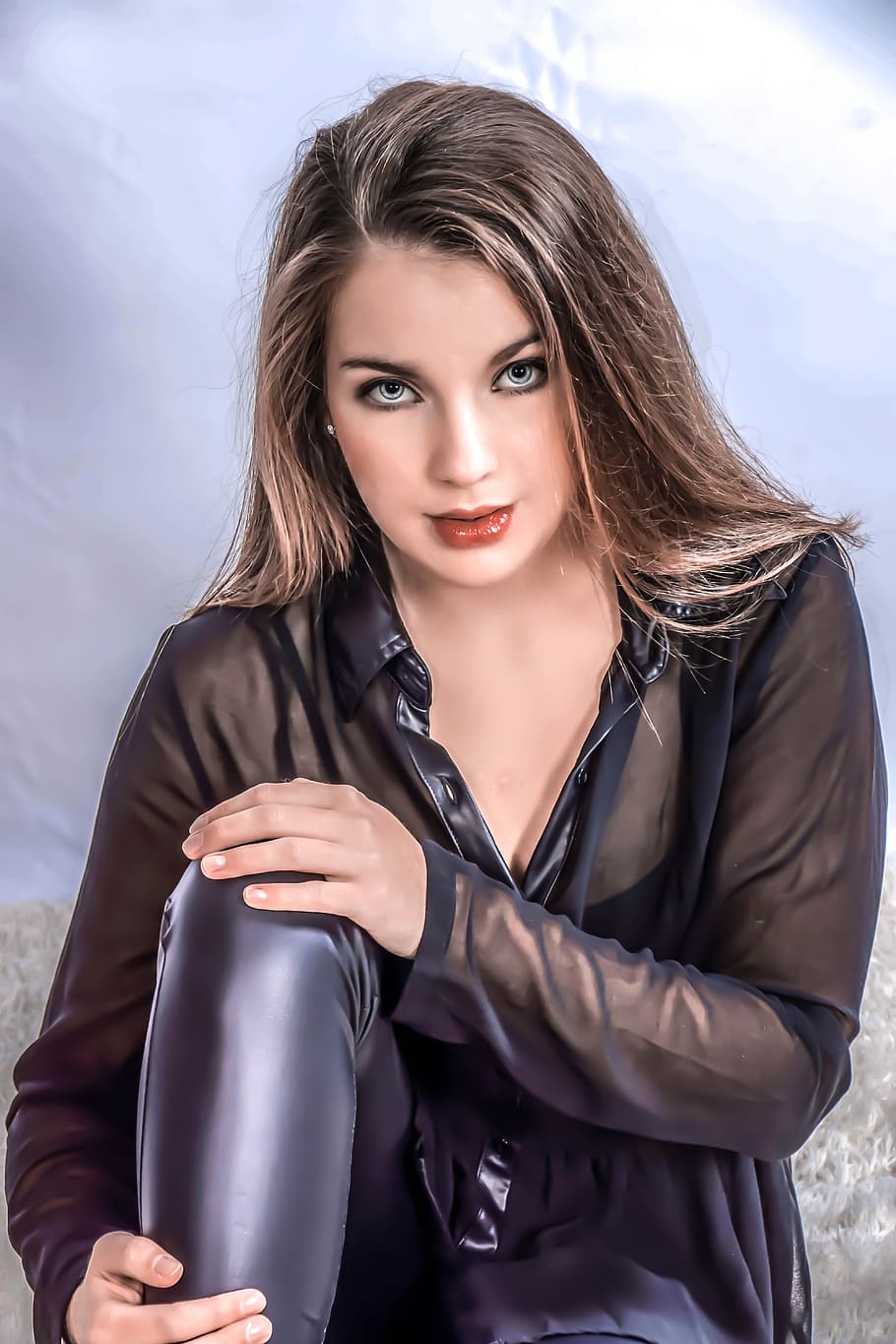 model, young, woman, young adult, beauty, young women, looking at camera HD wallpaper