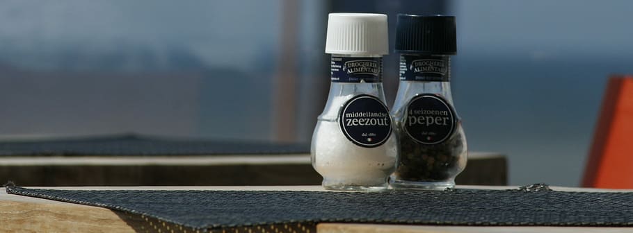 Salt, Pepper, Spreader, no people, close-up, focus on foreground HD wallpaper