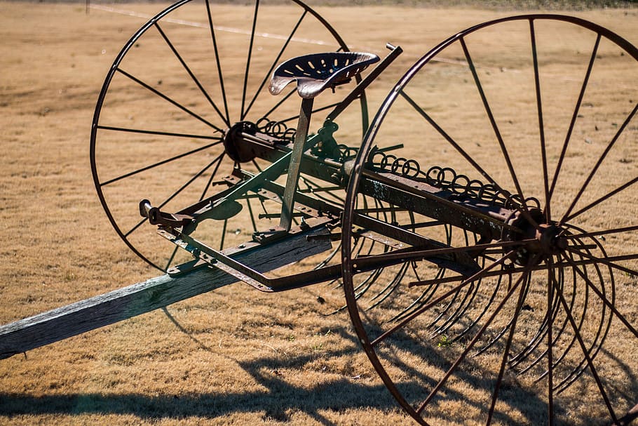 vintage rake on ground, farm, harvest, machine, barn, wheel HD wallpaper