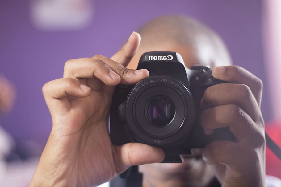 lens, hand, young, focus, person, man, camera, lifestyle, indoors HD wallpaper