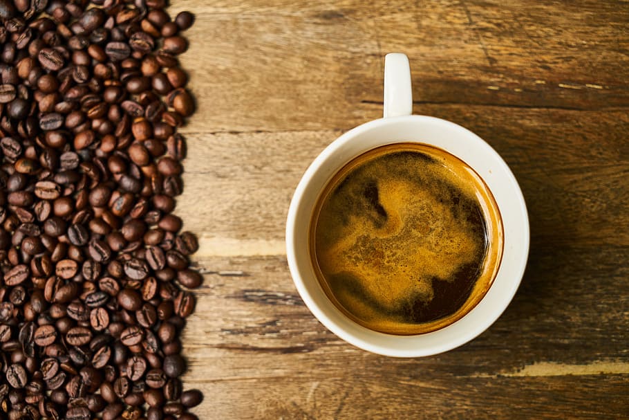 white ceramic mug with coffee beside roasted coffee beans, core HD wallpaper