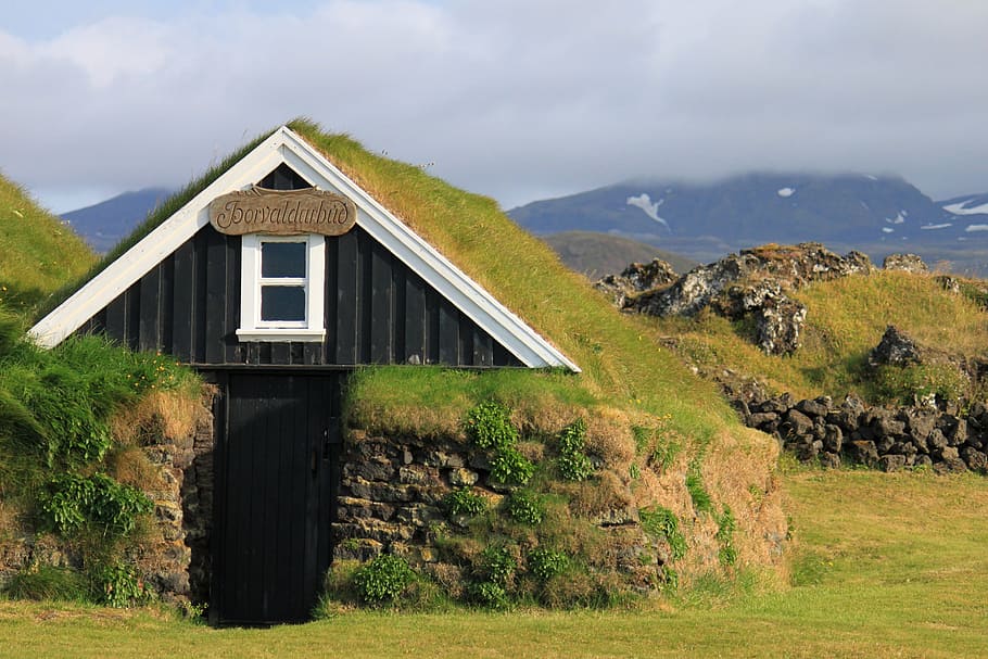 Cottage, Mountain, Grass, Roof, Iceland, house, built structure HD wallpaper
