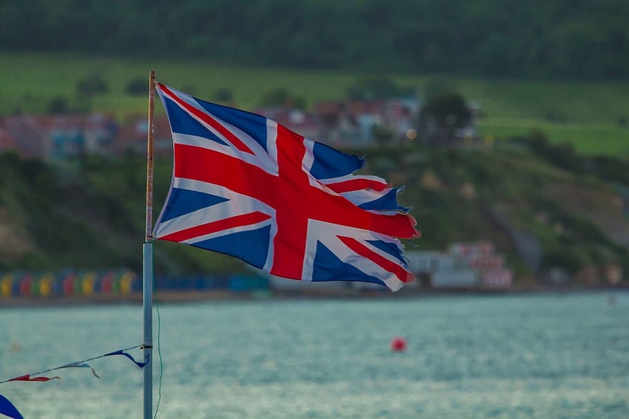 union jack, port, torn, ocean, flag, patriotism, focus on foreground HD wallpaper