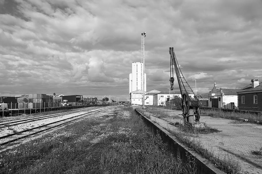 train, station, crane, platform, elvas, alentejo, portugal HD wallpaper