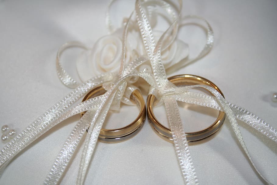 Ring, Rings, Pillow, Wedding, Marry, ring pillow, jewellery HD wallpaper