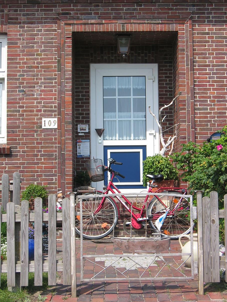 input, door, bike, inviting, friendly, stone built house, baltrum HD wallpaper