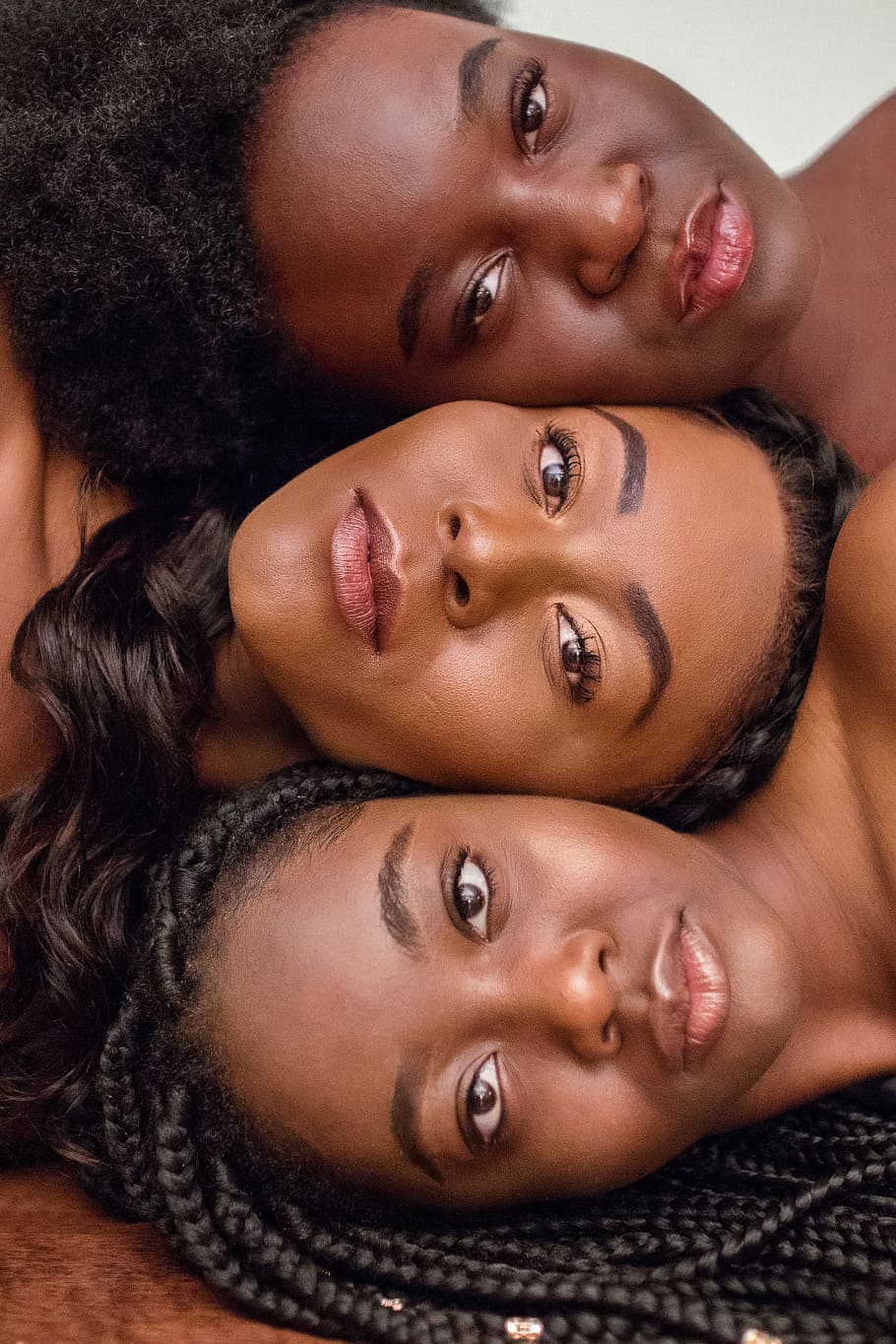 three women faces, women taking photo, head, few, african american, HD wallpaper