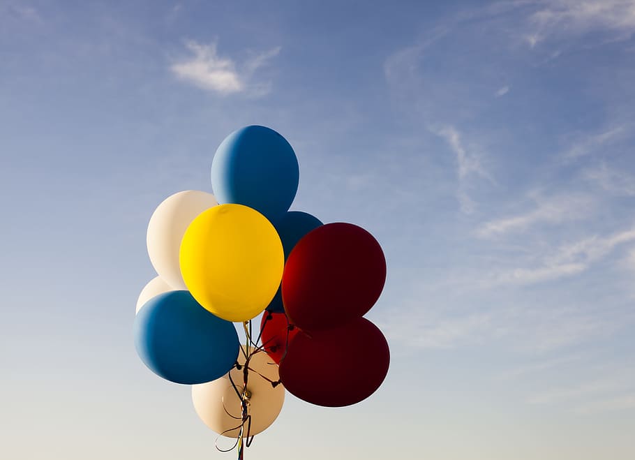 white, yellow, red, and blue balloons under blue sky, multicolored balloon going up in sky, HD wallpaper