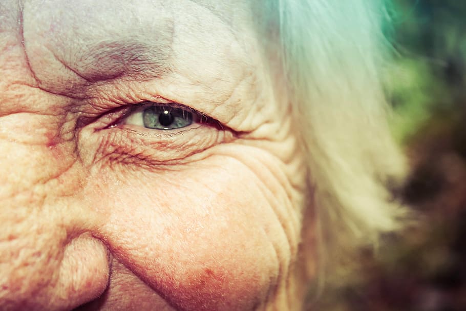 closeup photography of white haired person portrait, eye, face HD wallpaper