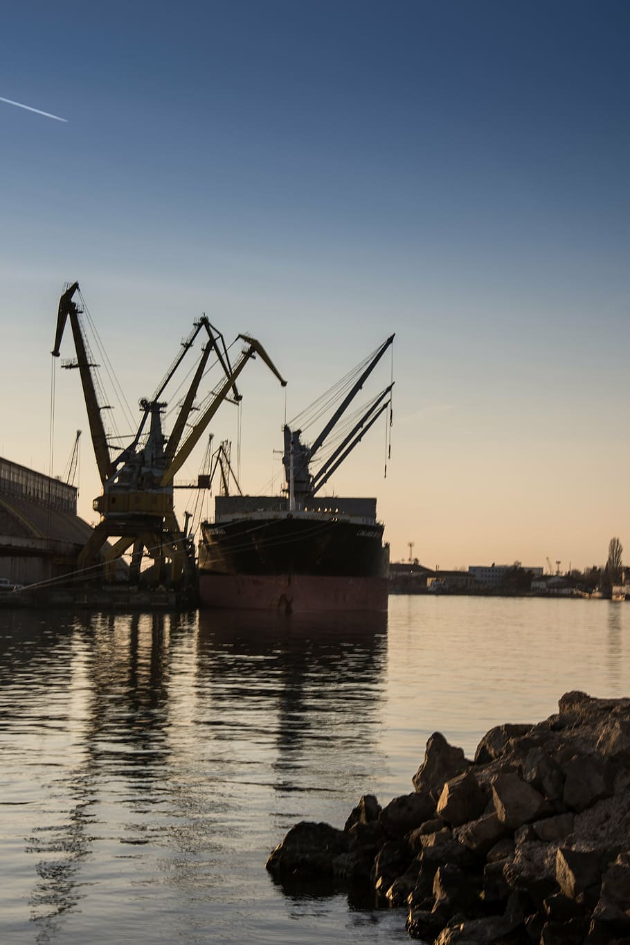 port, loading, discharging, ship, cargo, transportation, container HD wallpaper