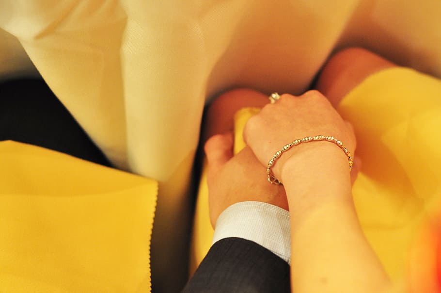 hands, commitment, love, human body part, human leg, yellow HD wallpaper