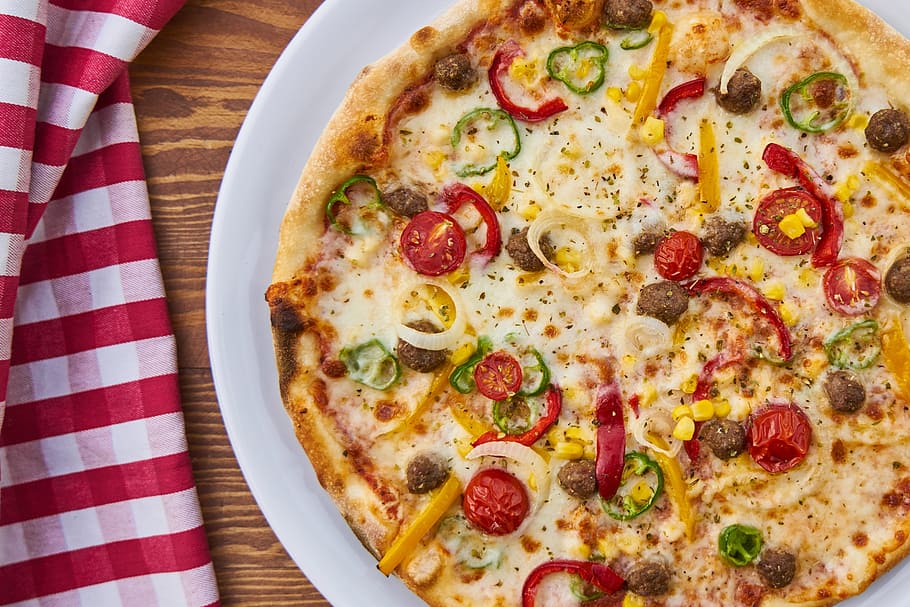 pepperoni pizza on plate, dough, tomato, macro, beautiful, health HD wallpaper