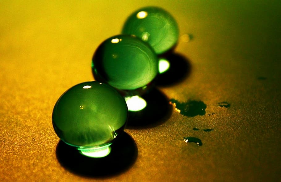 balls, sharpness, photos, details, depth, green, wallpaper HD wallpaper