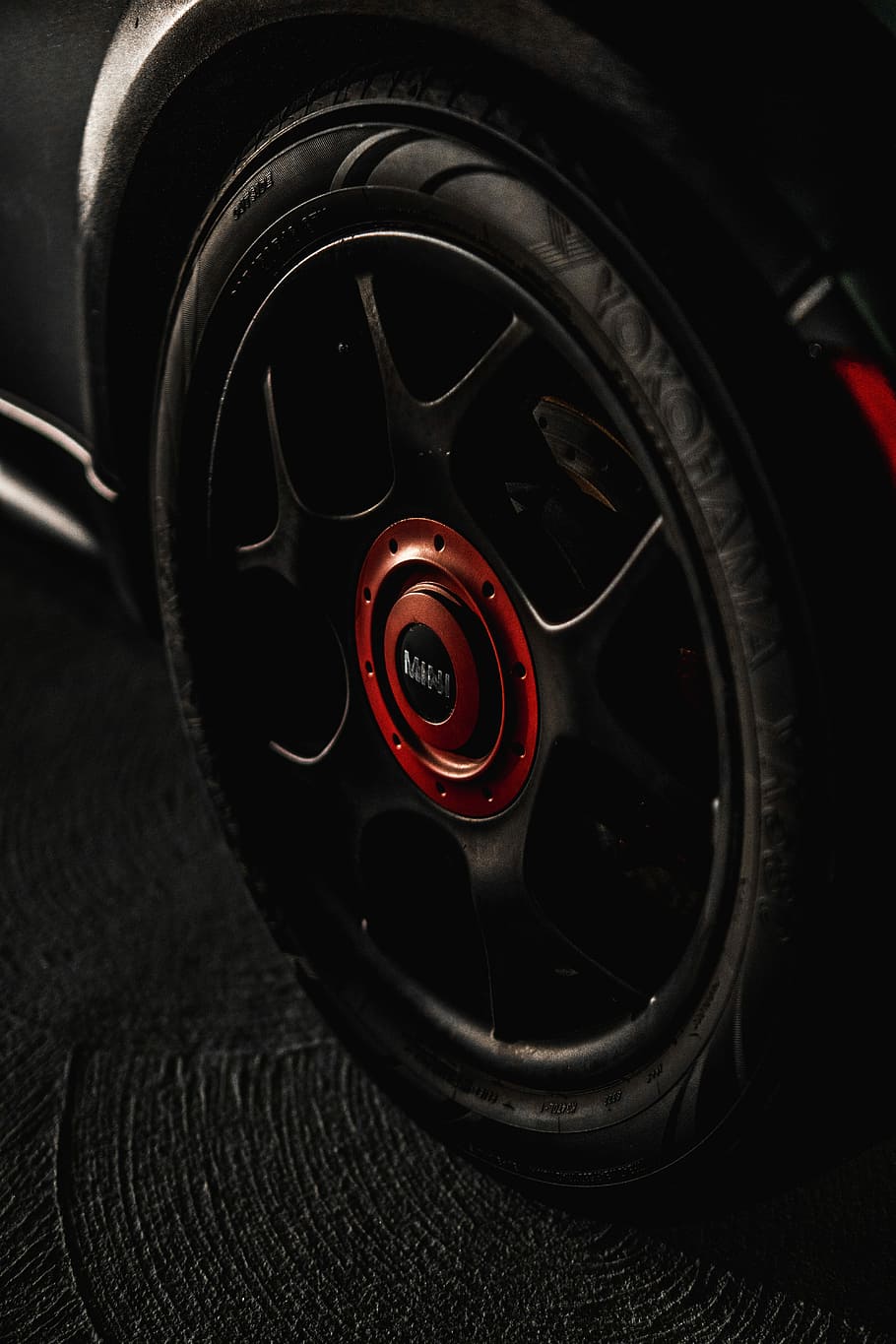 black and red multi-spoke car wheel with tire, red and black multi-spoke vehicle wheel with tire HD wallpaper