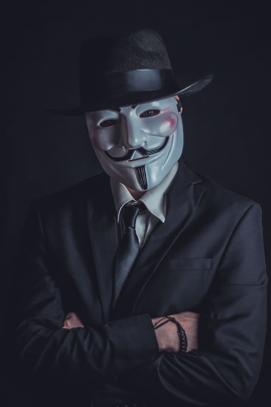 man wearing black suit jacket and guy fawkes guy, v for vendetta, HD wallpaper