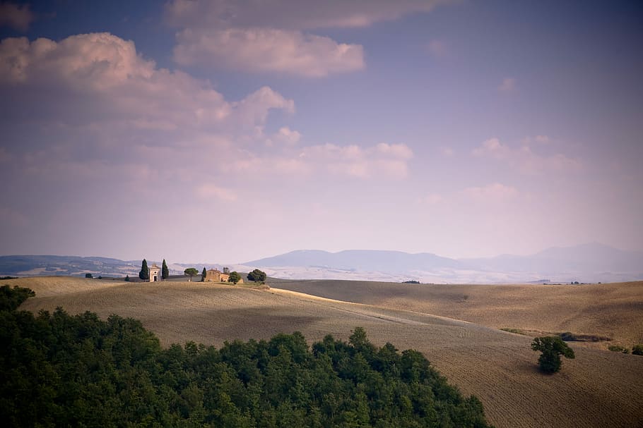Purple skies over Tuscany, clouds, photo, hills, italy, landscape
