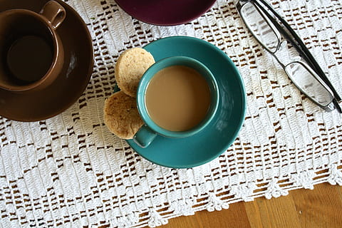 closeup photo of cup with brown liquid on white surface, coffee HD wallpaper