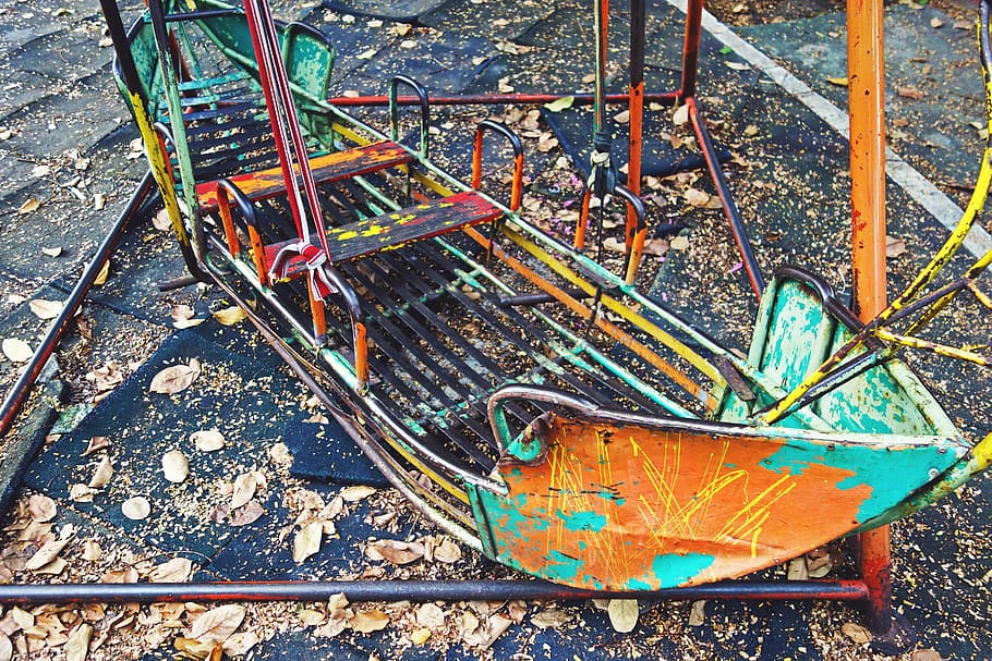 park, closed, abandoned, playground, creepy, rusted, weathered HD wallpaper