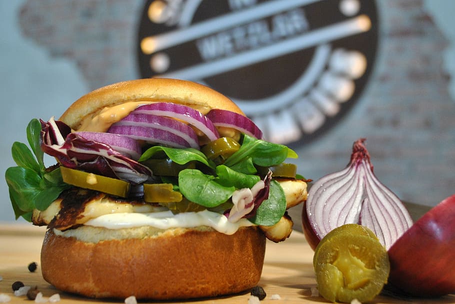 burger with vegetables, cheese, vegetarian, halloumi, fast food HD wallpaper