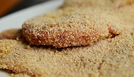 schnitzel, breading, breaded, breadcrumbs, bread crumbs, preparation HD wallpaper