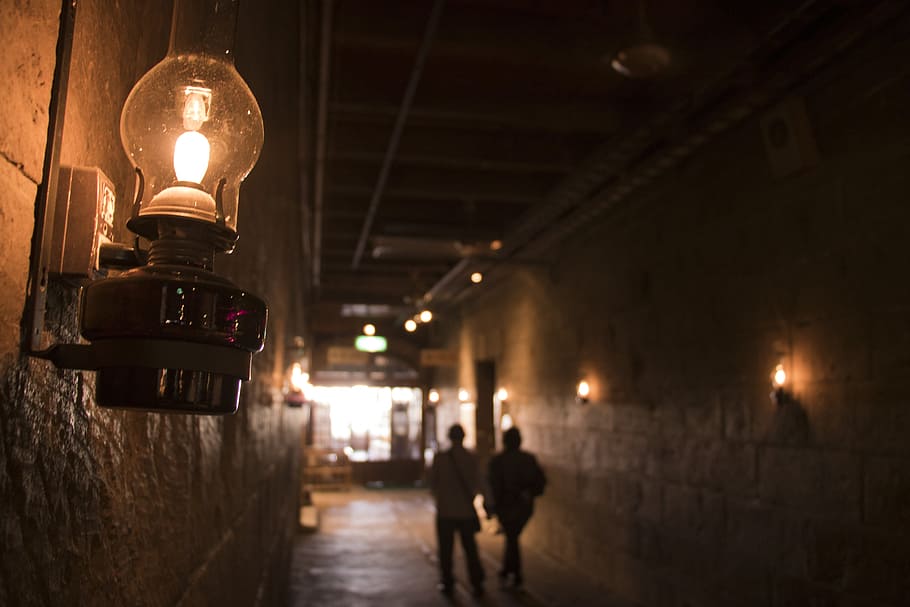 figure, couples, lamp, illuminated, light, lantern, dark, people HD wallpaper