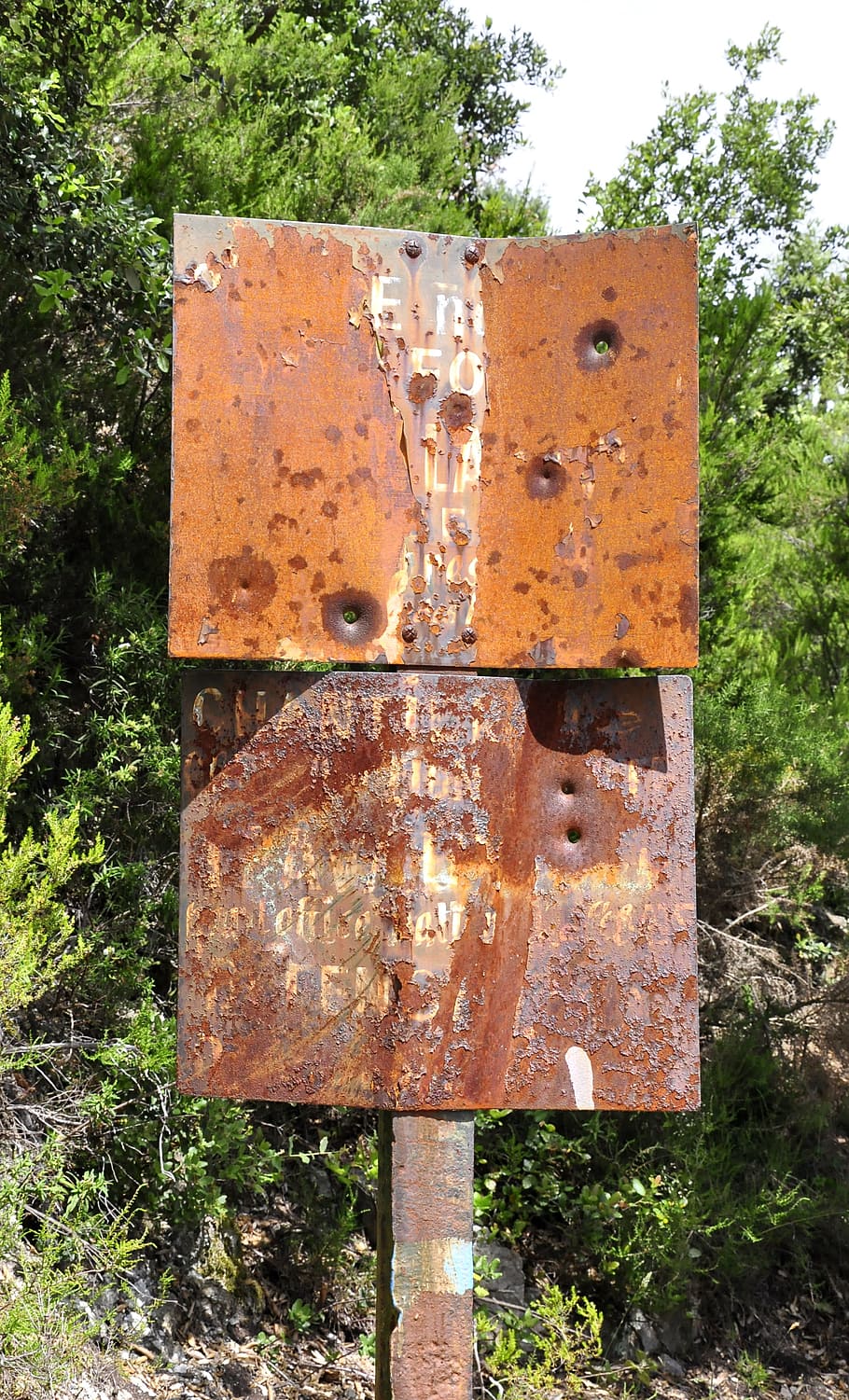 shield, stainless, iron, metal, rust, corrosion, red, auburn HD wallpaper