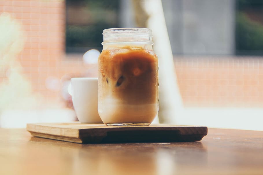 College Fuel, clear glass mason jar on brown wooden board, cold brew HD wallpaper