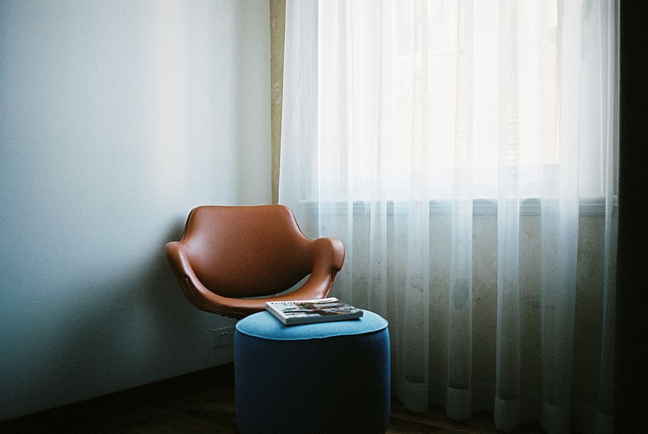 brown leather pedestal chair, brown leather chair placed near white curtain HD wallpaper