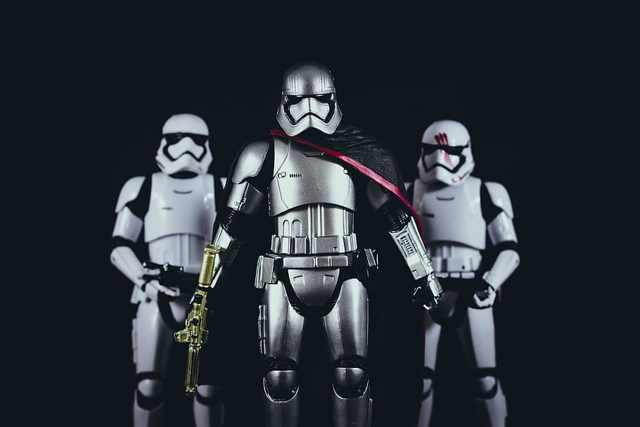 three Star Wars Stormtroopers, gray, white Storm, Storm Troopers