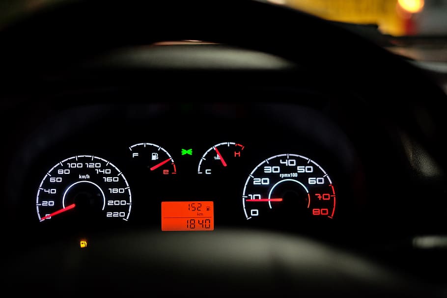 black vehicle digital instrument panel cluster, car dashboard HD wallpaper