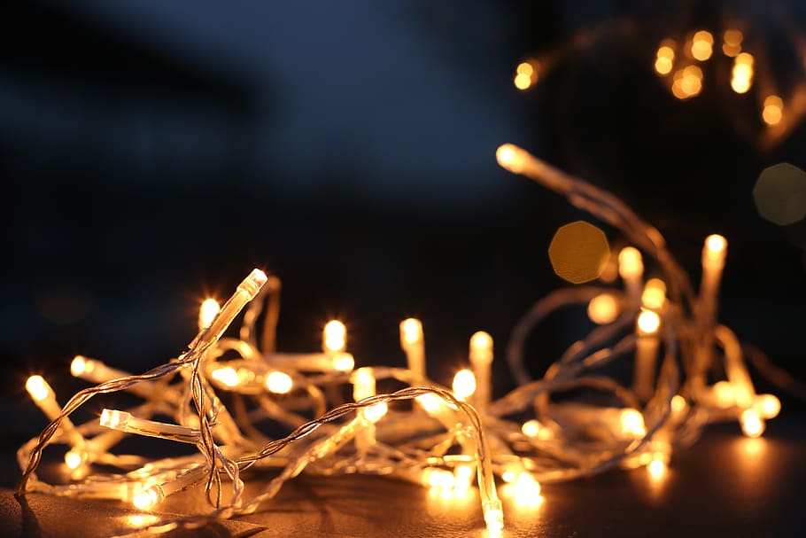 Yellow String Lights, blur, blurred background, bokeh, christmas decor
